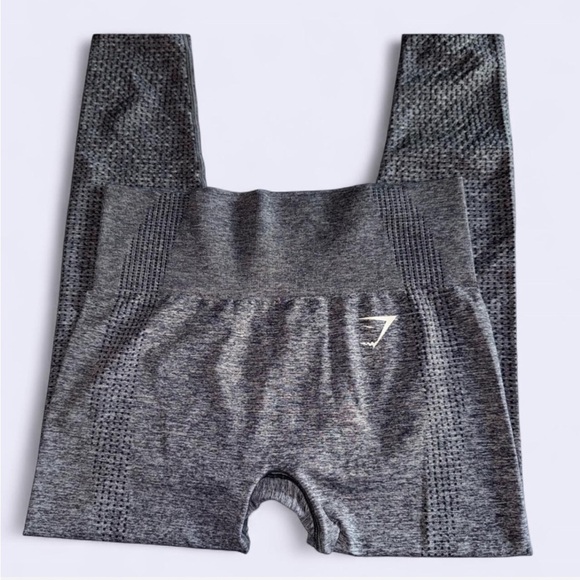 Gymshark Gray Leggings Women’s Size Small - Picture 5 of 6
